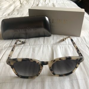 KREWE PRYTANIA MATTE OYSTER WITH CASE